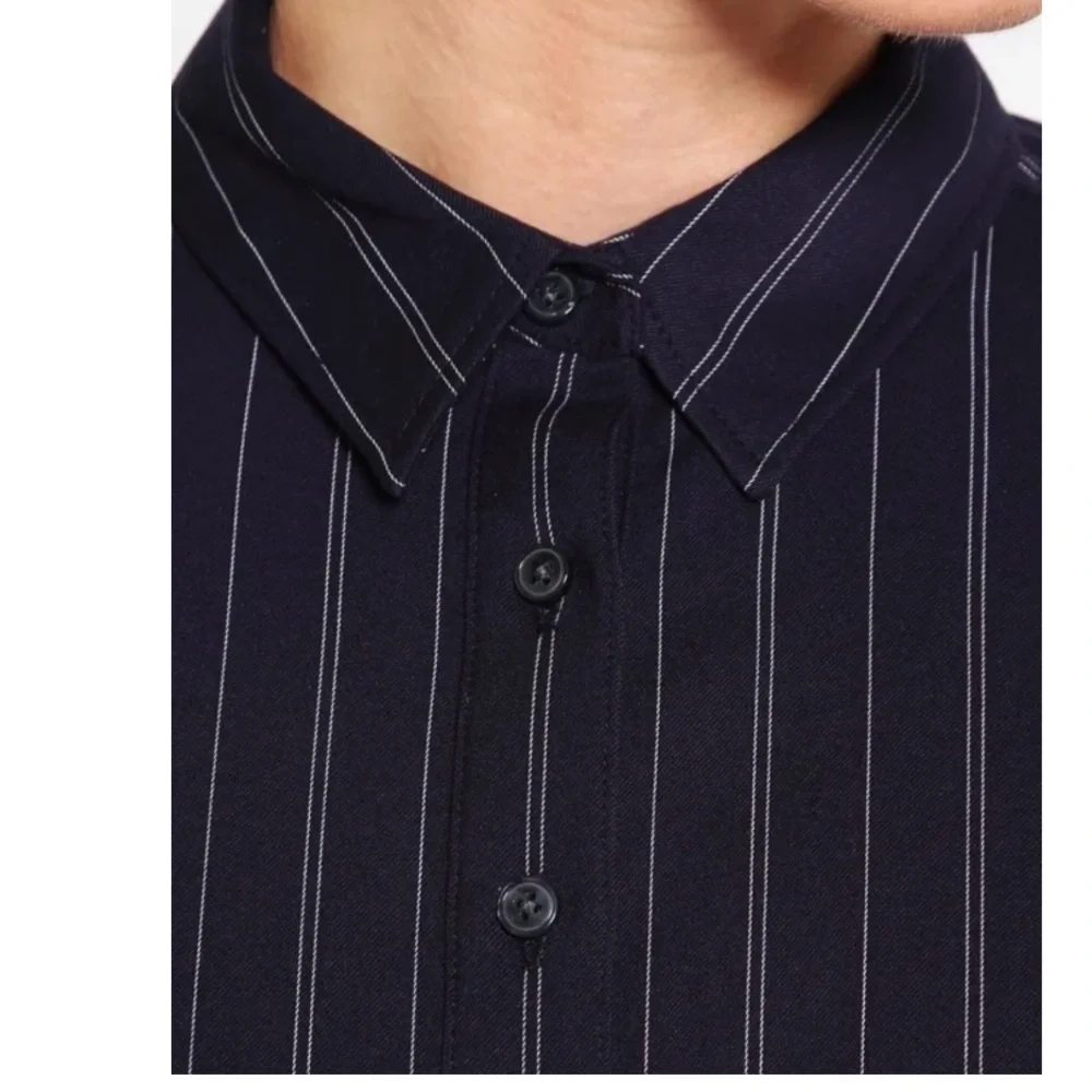 Banana Republic Banana Republic Pinstripe 
Tie-Waist Shirtdress. Size: 6 - Picture 2 of 12